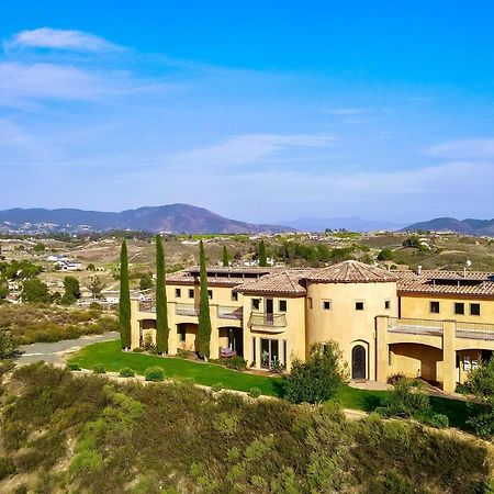 Palazzo Del Sol By Avantstay Breathtaking Home W Mountain Views Hot Tub Temecula Exterior photo